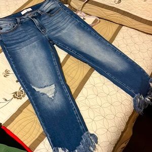 Kancan Cropped Jeans NWOT
